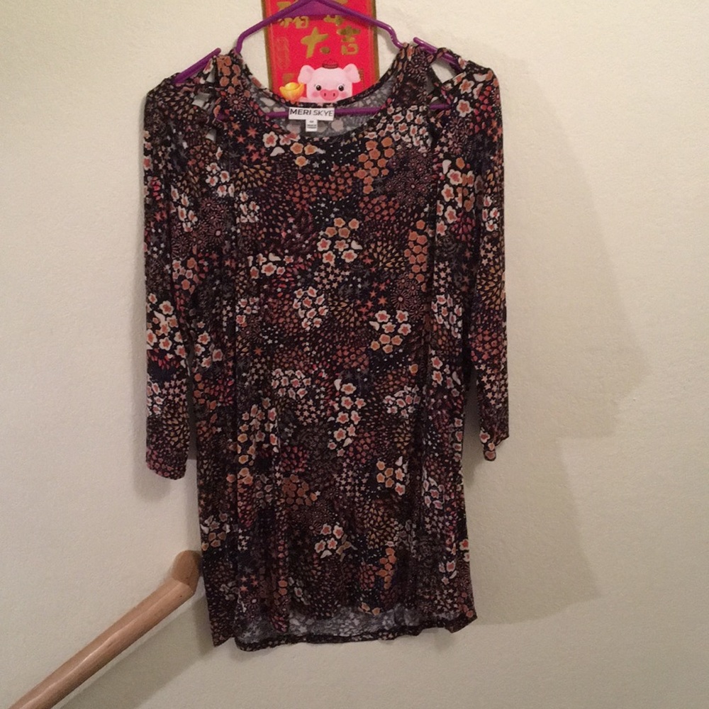 Floral 3/4 Sleeve Tunic